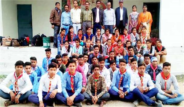 स्काऊट गाइड दल पचमढ़ी रवाना