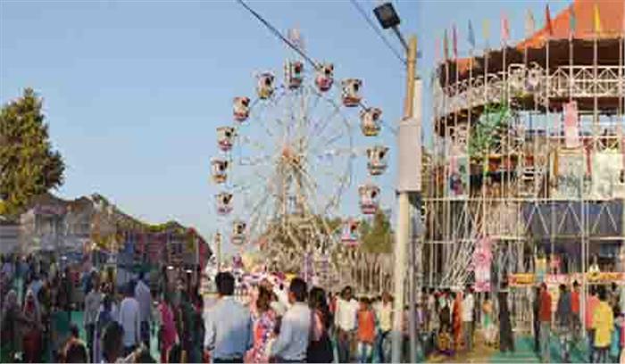 कुंभ मेला के प्रथम दिन श्रद्धालुओं की भारी भीड़