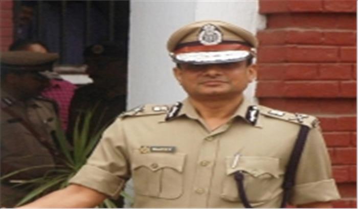 शारदा घोटाला : पूर्व पुलिस कमिश्नर राजीव कुमार की सीबीआई के सामने पेशी शारदा घोटाला : पूर्व पुलिस कमिश्नर राजीव कुमार की सीबीआई के सामने पेशी