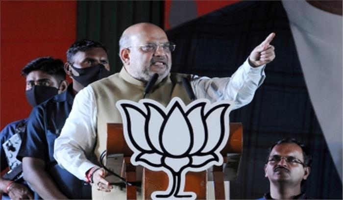 राजनाथ, अमित शाह, गडकरी और नड्डा ने एक साथ साधा ममता बनर्जी पर निशाना राजनाथ, अमित शाह, गडकरी और नड्डा ने एक साथ साधा ममता बनर्जी पर निशाना