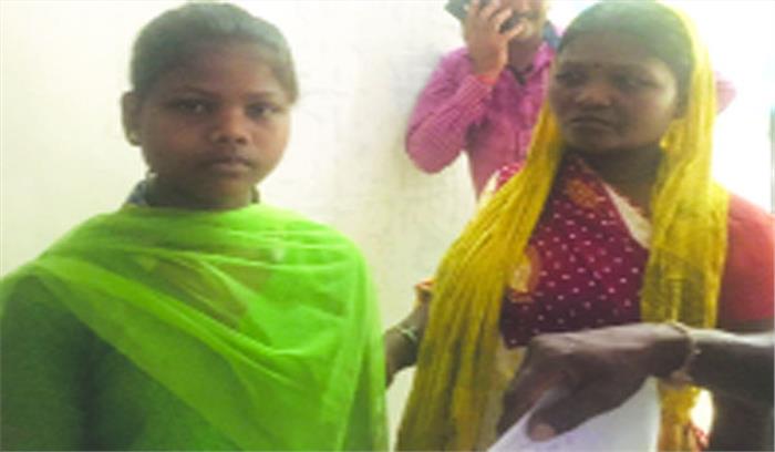 अब रजनी अपनी पढ़ाई जारी रख सकेगी, हाईस्कूल में मिलेगा प्रवेश