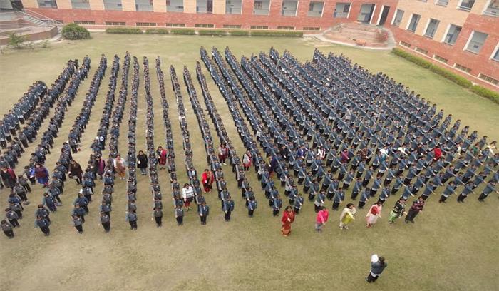 रैली निकालकर किया मतदाताओं को जागरुक