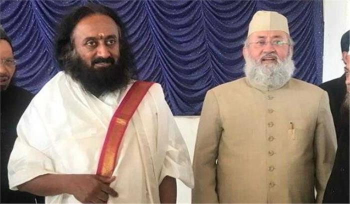 अयोध्या विवाद से नदवी के किनारा करने पर श्री श्री रविशंकर व्यथित