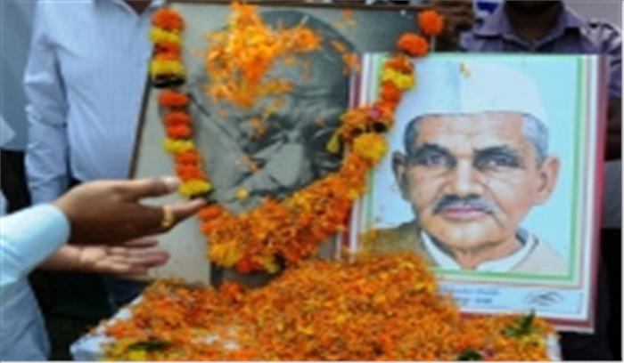 कोविंद,वेंकैया, मोदी सहित विभिन्न नेताओं ने महात्मा गांधी- लाल बहादुर शास्त्री को किया याद