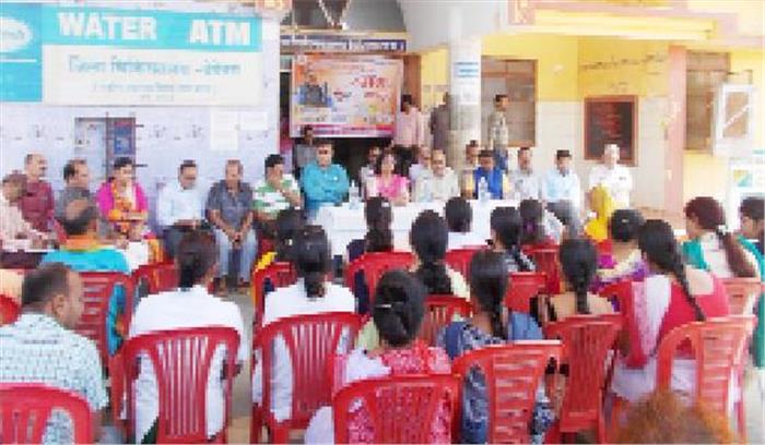 जिला अस्पताल परिसर में बेमेतरा वासियों ने सुनी रमन के गोठ