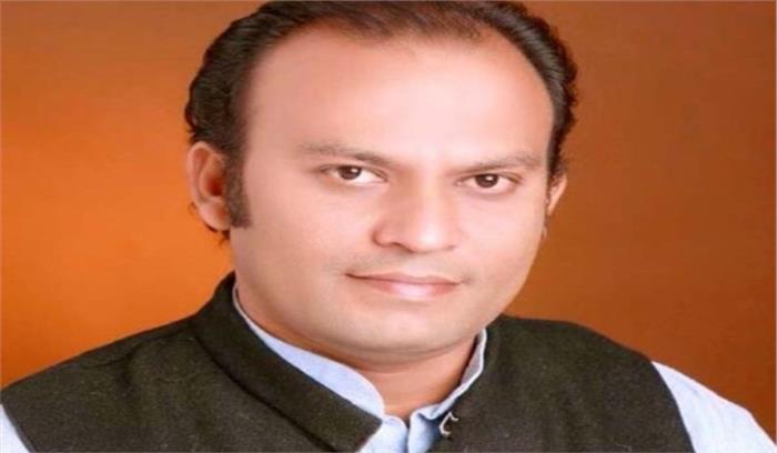 रमन सिंह राज्य की जनता के बाद अब राज्यपाल को गुमराह करने कर रहे कोशिश : कांग्रेस