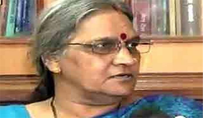 रमन सिंह मुझसे भयभीत हैं : करुणा शुक्ला रमन सिंह मुझसे भयभीत हैं : करुणा शुक्ला