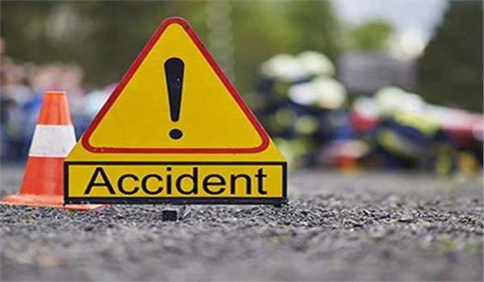 झारखंड: सड़क हादसे में छह लोगों की मौत, 12 घायल