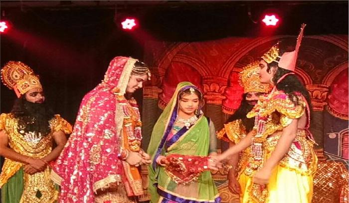 रामलीला देख दर्शक हुए भावभोर 