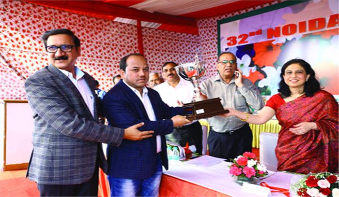 पुष्प प्रदर्शनी में कुमार मंगलम बिरला हाउस सर्वाधिक अंक पाकर रहा अव्वल