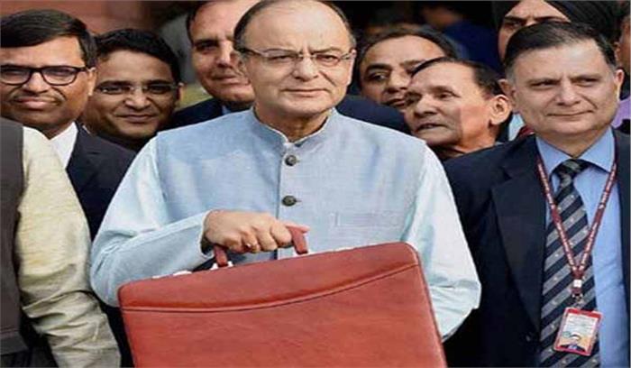 वित्त मंत्री ने लोकसभा में आर्थिक सर्वे पेश किया