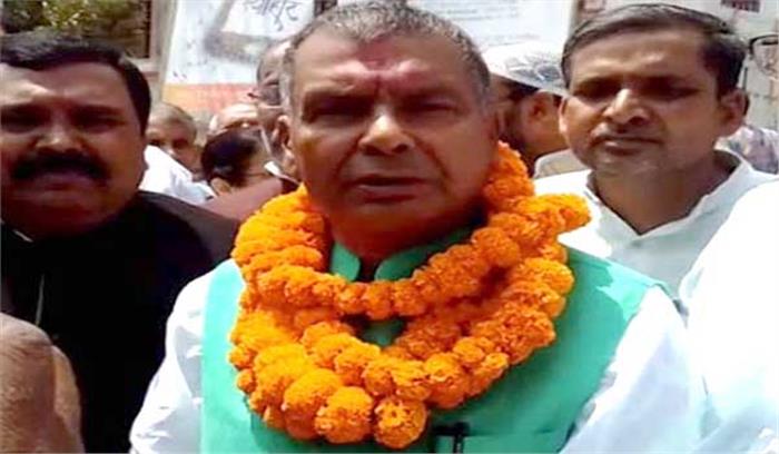 हार्डवेयर व्यवसायी के बाद मुखिया और अब सांसद बने रामप्रीत मंडल हार्डवेयर व्यवसायी के बाद मुखिया और अब सांसद बने रामप्रीत मंडल