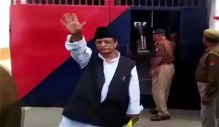 आजम खान, उनकी पत्नी और बेटे को सीतापुर जेल भेजा गया