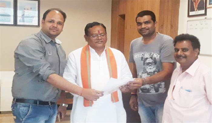 क्षेत्र की समस्याओं को लेकर मंत्री से चर्चा