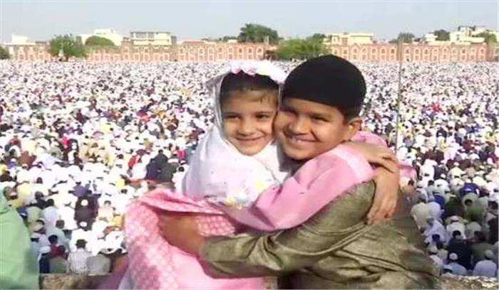 बिहार में ईद की धूम, पटना के गांधी मैदान पहुंचकर नीतीश ने दी ईद की मुबारकबाद