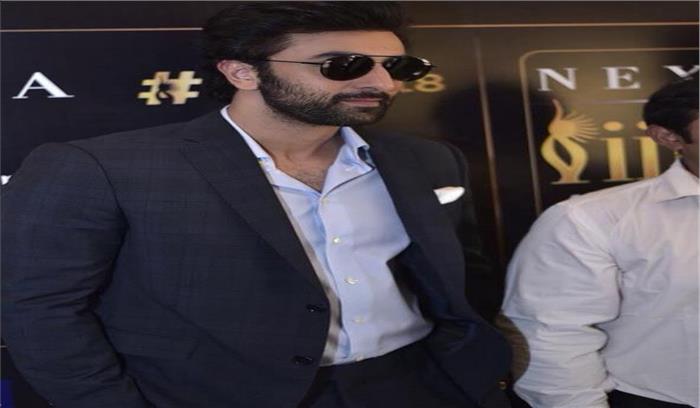 मैं जब लाइव डांस करता हूं तो बहुत नर्वस होता हूं:  रणबीर कपूर