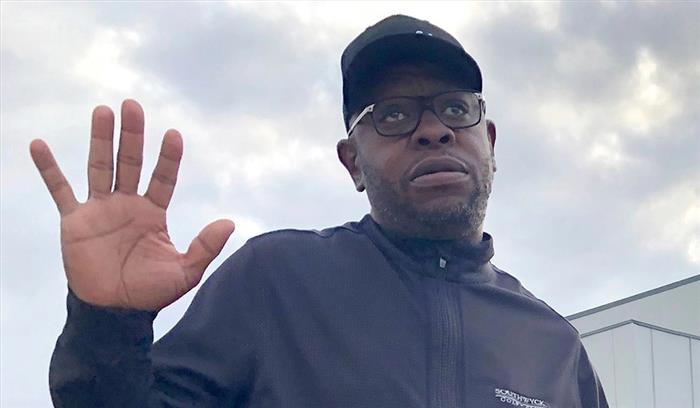 कोरोनावायरस से जूझने के बारे में रैपर स्कारफेस ने की बात