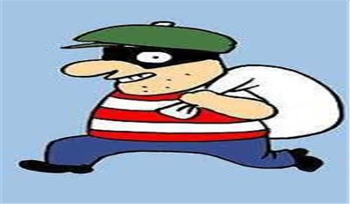 बदमाशों ने चाकू के बल पर युवती को लूटा