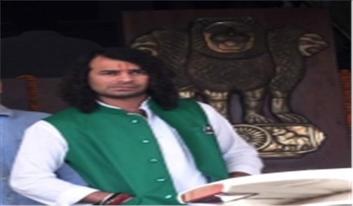 बिहार : स्वास्थ्य प्रधान सचिव के तबादले पर तेजप्रताप ने उठाए सवाल