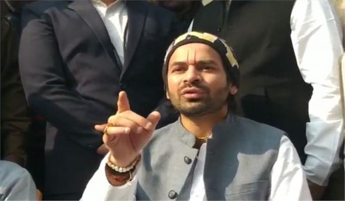 लालू के बेटे तेज प्रताप का शिव अवतार