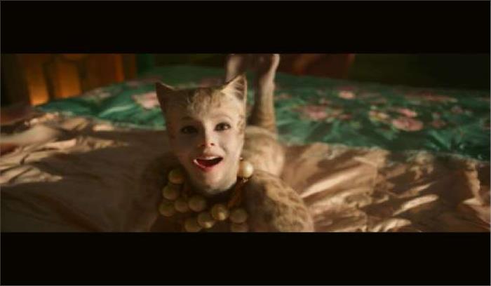 जब रेबेल को कैट्स के लिए जैसन को चाटना पड़ा