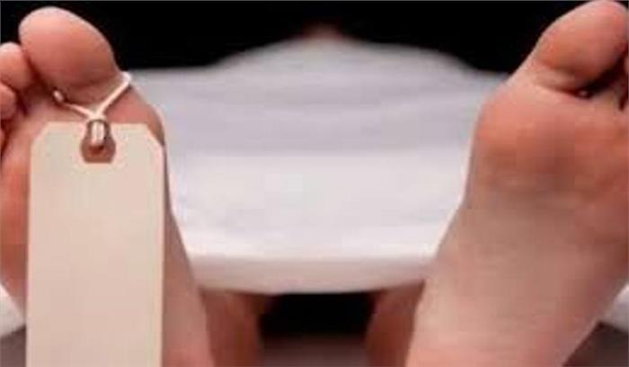 जौनपुर में बीयर की दुकान से एक सेल्समैन की लाश बरामद जौनपुर में बीयर की दुकान से एक सेल्समैन की लाश बरामद