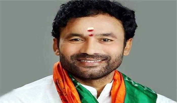 रेड्डी ने गुवाहाटी में बीएसएफ जवानों के साथ मनाई दिवाली रेड्डी ने गुवाहाटी में बीएसएफ जवानों के साथ मनाई दिवाली