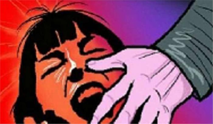 धर्म परिवर्तन कर शादी करने वाली युवती से मारपीट