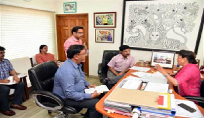 मप्र: यशोधरा ने विभागीय कार्यों की समीक्षा की मप्र: यशोधरा ने विभागीय कार्यों की समीक्षा की