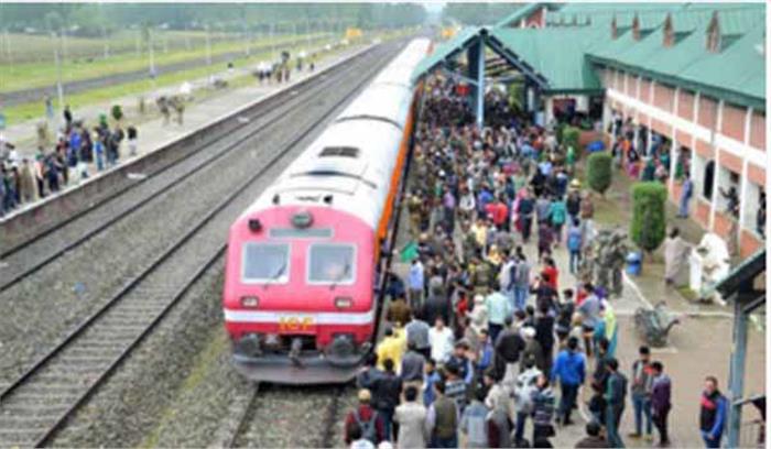 सुरक्षा कारणों से कश्मीर घाटी में रेल सेवा बहाल