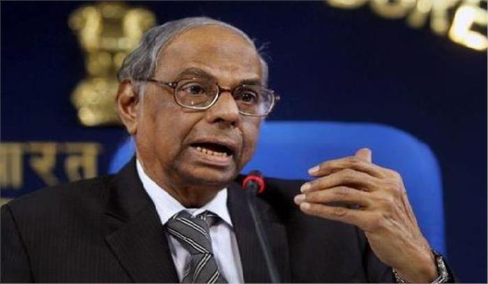 बैंकों का विलय जबरन नहीं किया जाना चाहिये : रंगराजन