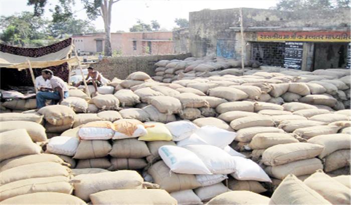 35 मिलरों ने दबाया 3.8 करोड़ का चावल