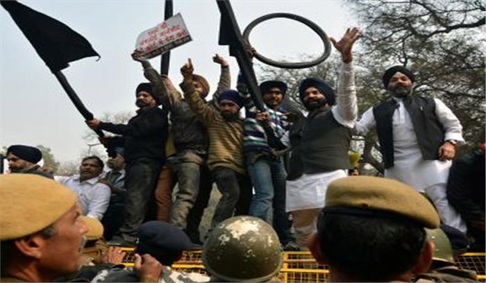 सिख विरोधी दंगों में पुलिस की भूमिका पर सवाल, कार्रवाई के विचार में सरकार