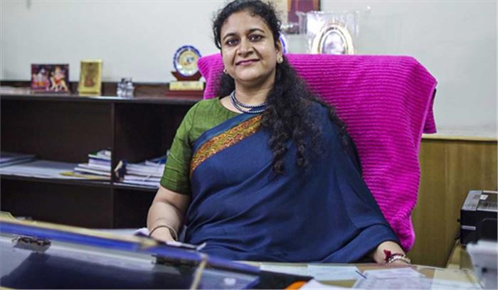 कर्मचारियों की सुस्त कार्यप्रणाली से नाराज जीडीए उपाध्यक्ष