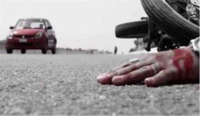 सड़क हादसे में युवक की मौत, 6 घायल