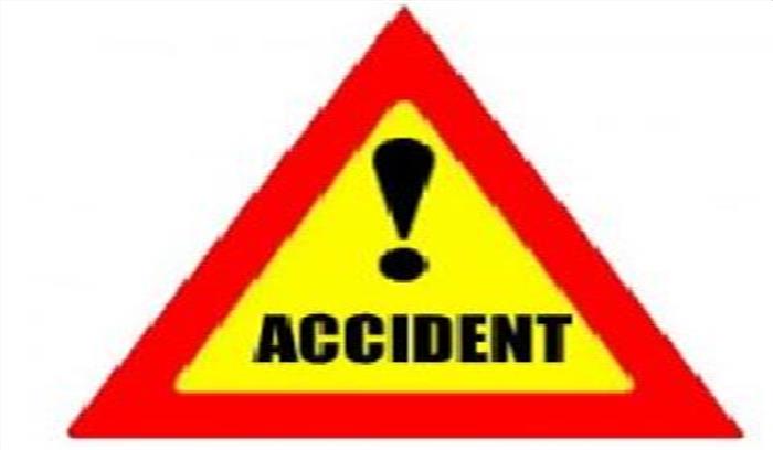 सड़क हादसे में वकील की मौत