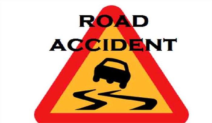 सड़क दुर्घटना में दो की मौत