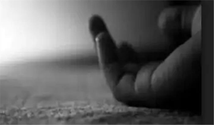 सड़क दुर्घटना में दादी, नवजात पोते की मौत सड़क दुर्घटना में दादी, नवजात पोते की मौत