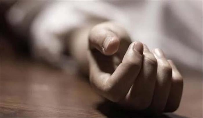 सड़क दुर्घटना में पुलिस आरक्षक की मौत