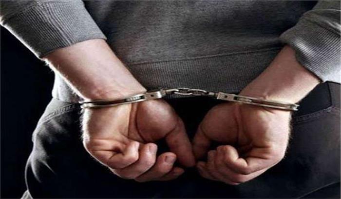 लूट एवं डकैती के मामलों में चार वर्ष से इनामी अपराधी गिरफ्तार