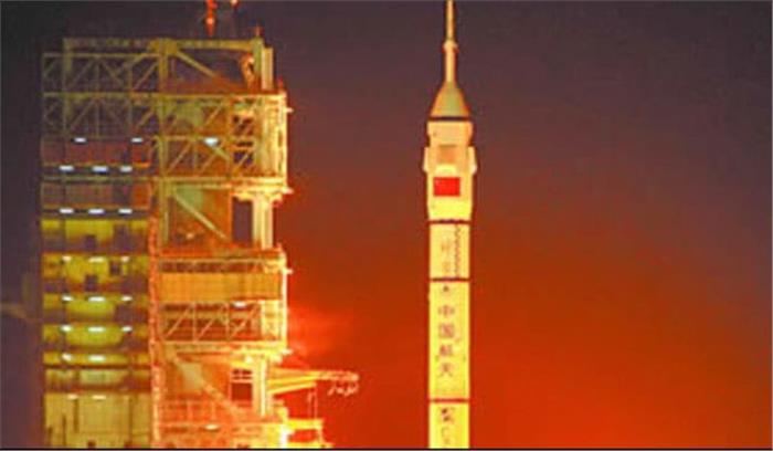 चीन : एकल रॉकेट से 5 उपग्रह प्रक्षेपित किए