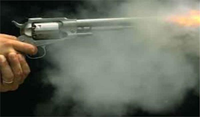 मंदिर के पुजारी की गोली मारकर हत्या ​​​​​​​