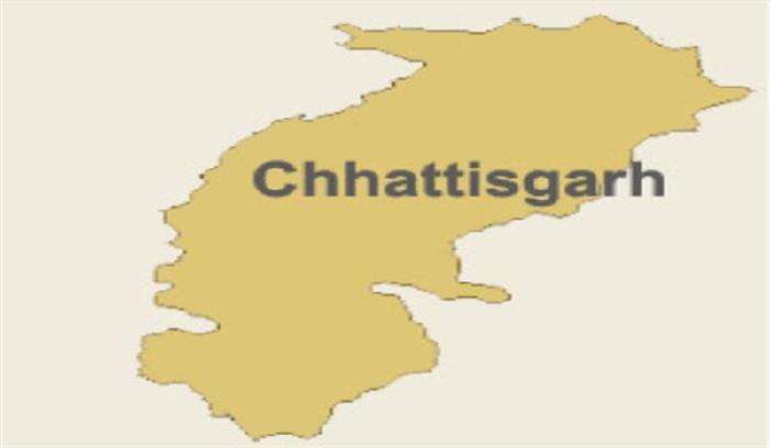 रस्सी पर चलकर 10 साल की बेटी चला रही पूरा परिवार