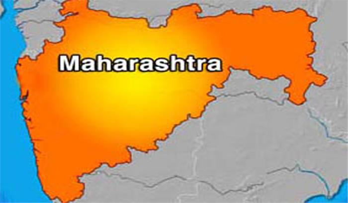 ग्रामीण ने अपनी प्रतीक चिता पर लेटकर किया प्रदर्शन