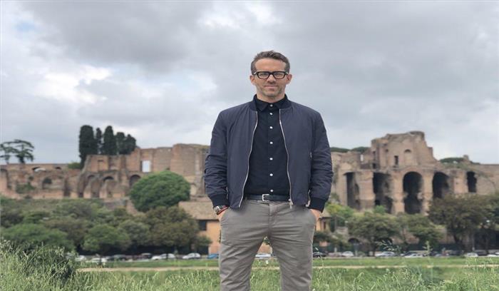 मैं थोड़ा ज्यादा भावुक हूं: रयान रेनॉल्ड्स