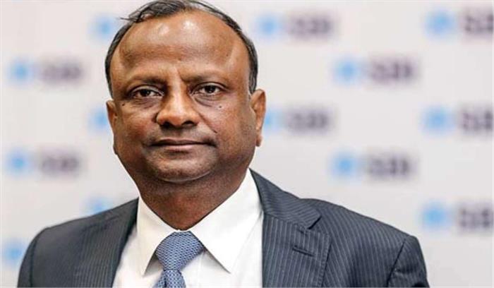 नकदी की समस्या के लिए लोग जिम्मेदार हैं: एसबीआई अध्यक्ष