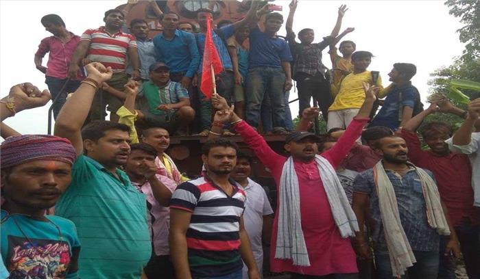 बिहार में भारत बंद का प्रतिकूल असर