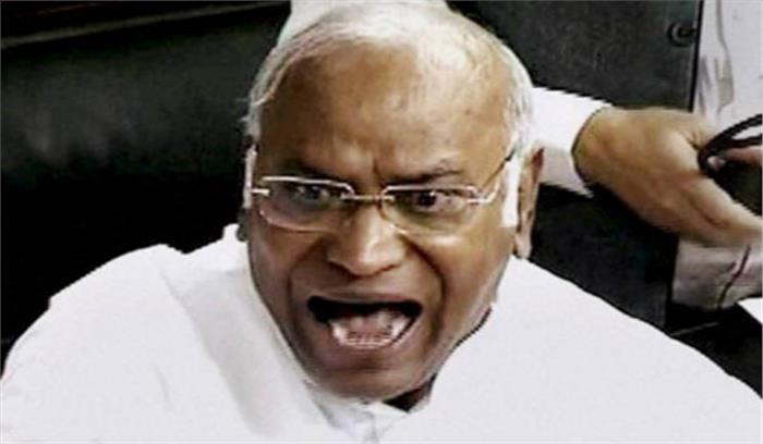 एससी/ एसटी के मुद्दे पर राजनाथ और अनंत से मिले कांग्रेस सांसद