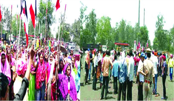 भू.विस्थापितों ने किया प्रदर्शन,दिखाया दम भू.विस्थापितों ने किया प्रदर्शन,दिखाया दम