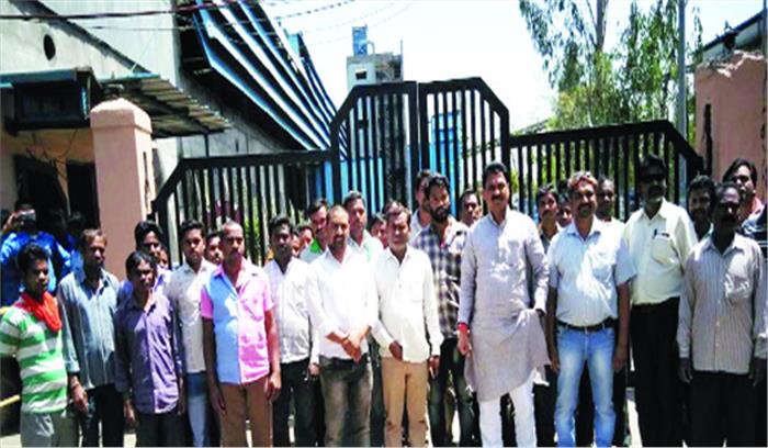 केप्टिव पॉवर प्लांट के मजदूरों को साल भर से भुगतान नहीं